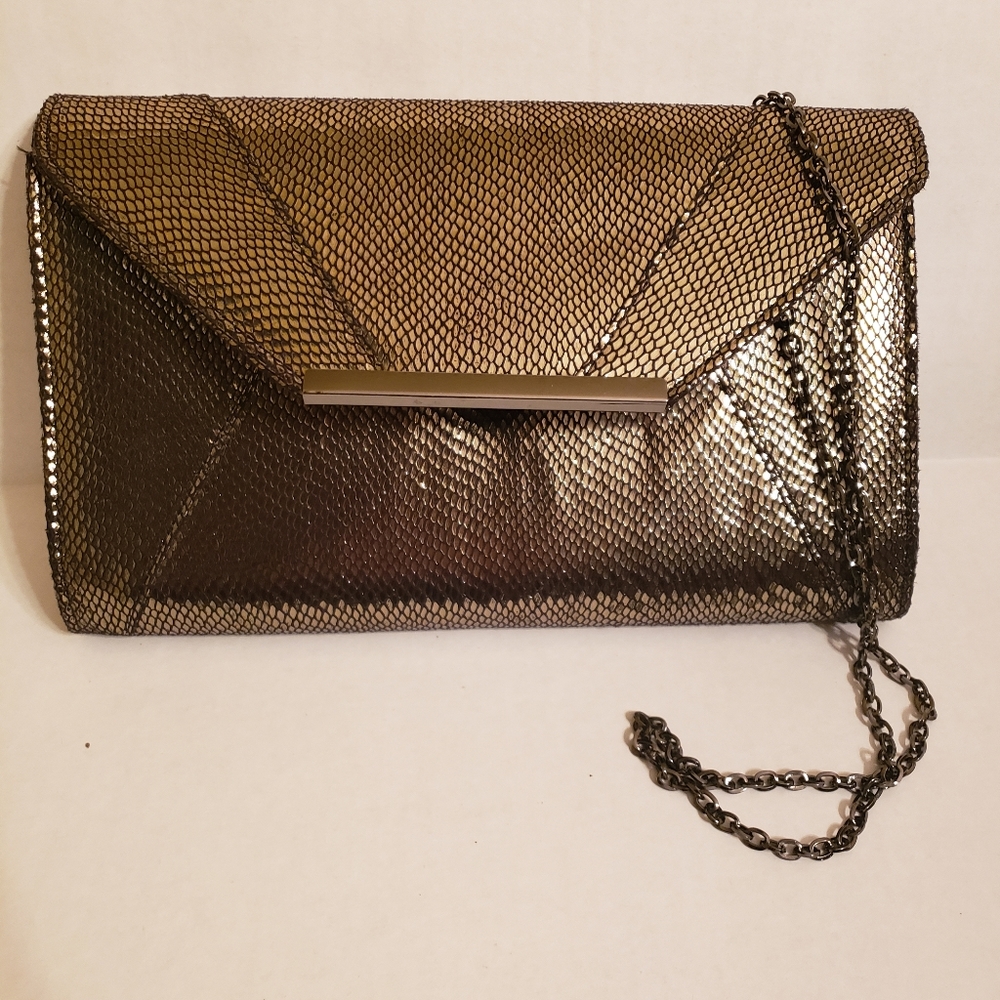 4/$25🌻UE Vegan snake print Clutch large